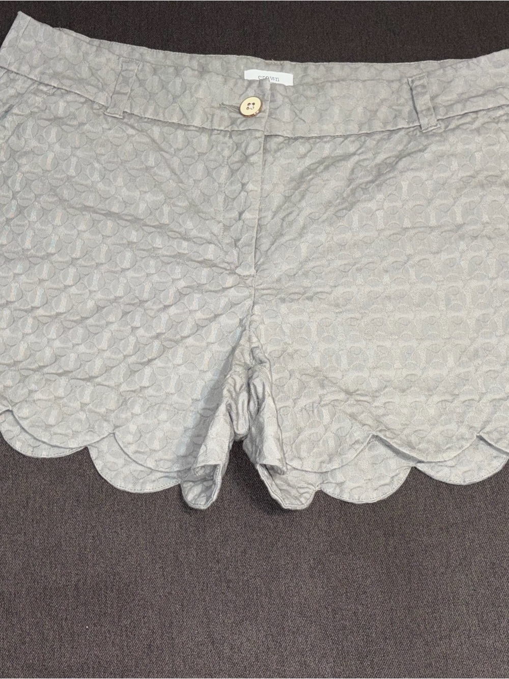 crown & ivy Light Gray Scalloped Hem Shorts